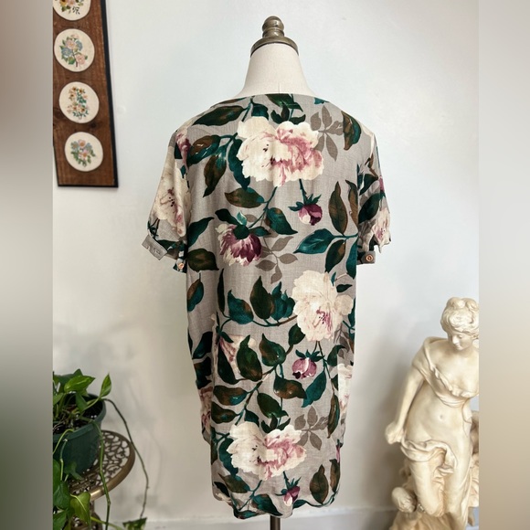 Bold Floral Textured Mini Dress Small - Picture 8 of 9